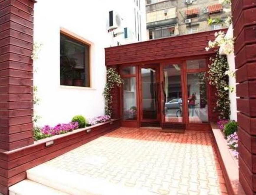 Boutique Artist Hotel Tiranë Ngoại thất bức ảnh