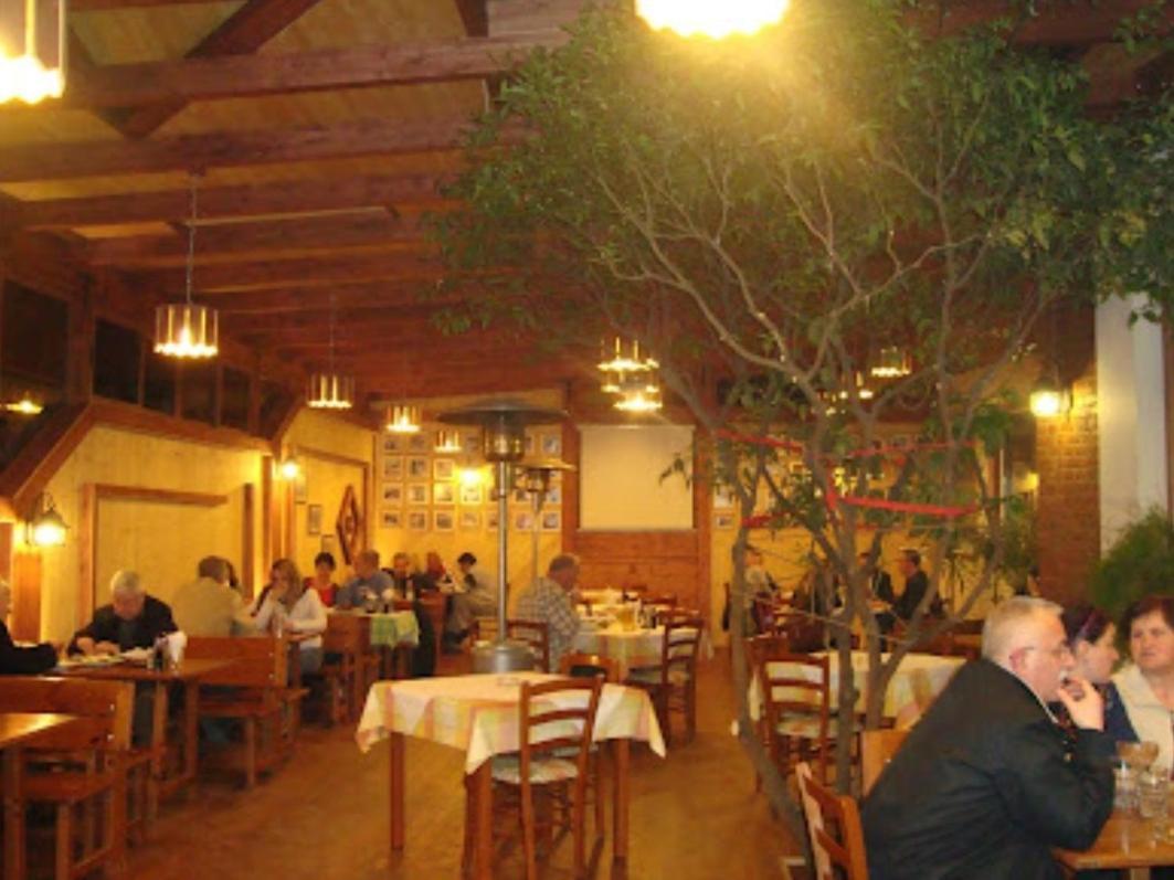 Boutique Artist Hotel Tiranë Ngoại thất bức ảnh