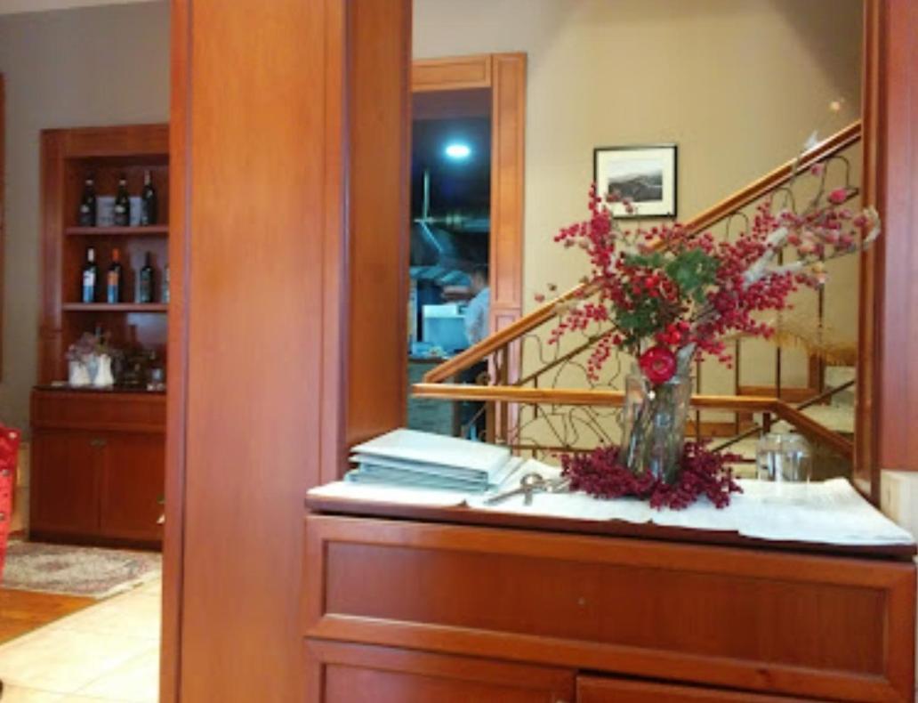 Boutique Artist Hotel Tiranë Ngoại thất bức ảnh