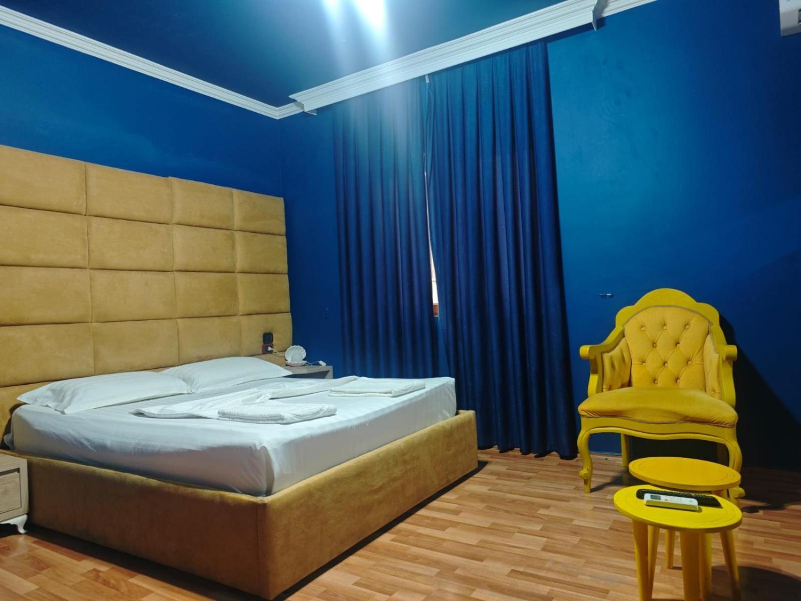 Boutique Artist Hotel Tiranë Ngoại thất bức ảnh
